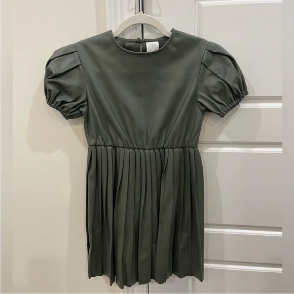 green puff sleeve dress zara The Zara Blue & Green Floral Dress – Jules & James Boutique main image 1